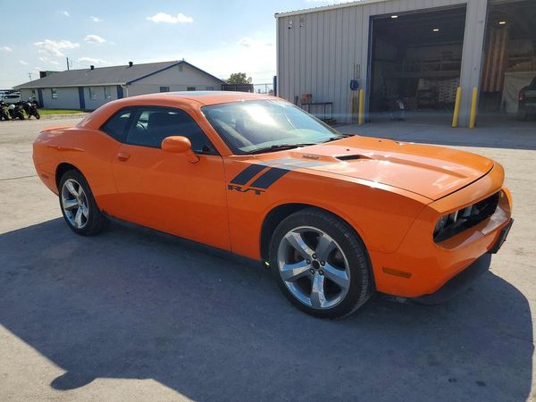 2012 DODGE CHALLENGER R/T — Passenger 3/4