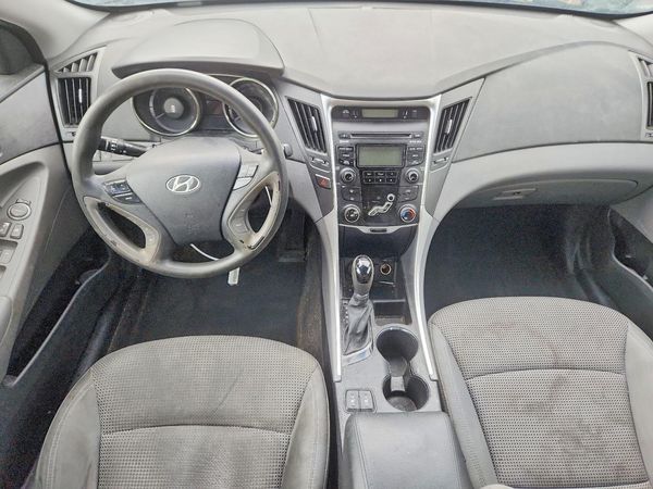 2013 HYUNDAI SONATA
