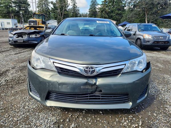 2014 TOYOTA CAMRY