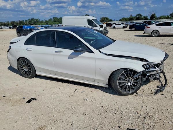 2020 MERCEDES-BENZ C-CLASS C300 — Passenger 3/4