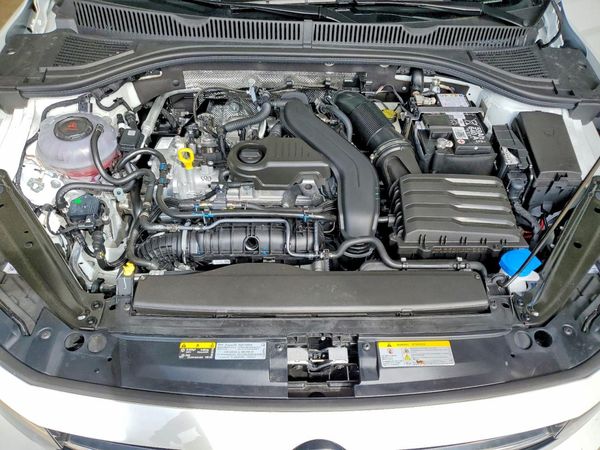 2026 VOLKSWAGEN JETTA SEL — Engine bay