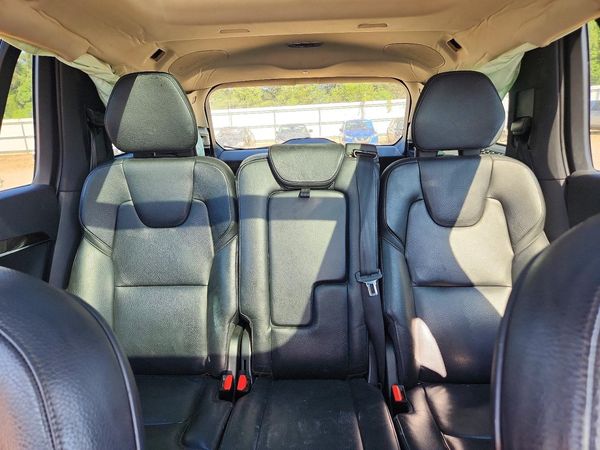 2016 VOLVO XC90 SV42 Momentum — SUVN