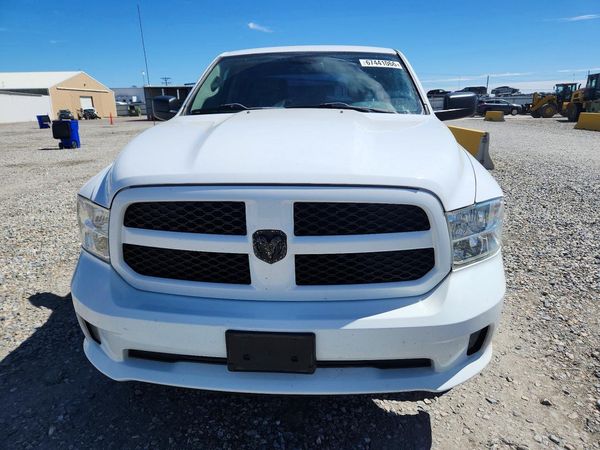 2013 RAM 1500 ST