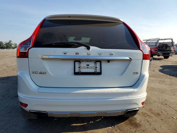 2016 VOLVO XC60 SV33 Premier
