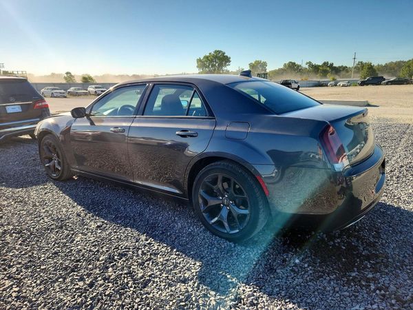 2021 CHRYSLER 300