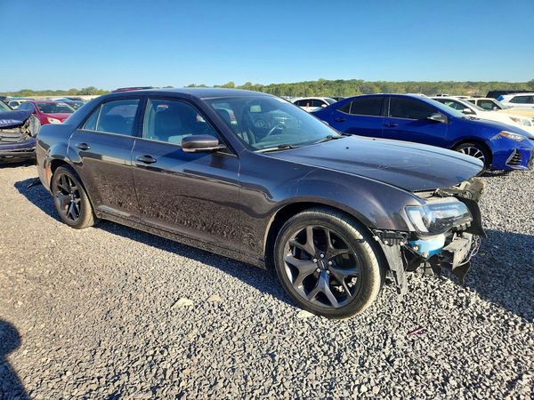 2021 CHRYSLER 300