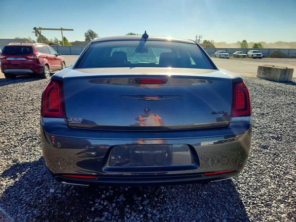 2021 CHRYSLER 300
