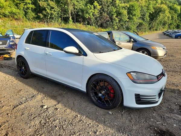 2017 VOLKSWAGEN GTI