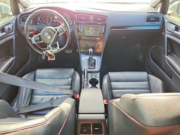 2017 VOLKSWAGEN GTI