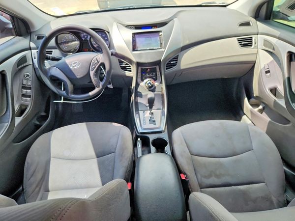 2013 HYUNDAI ELANTRA
