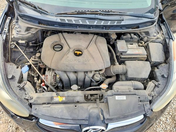 2012 HYUNDAI ELANTRA GLS(Middle grade)