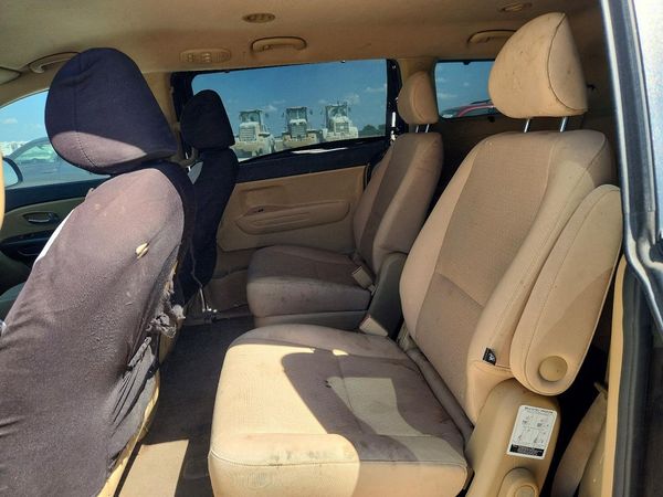 2016 KIA SEDONA