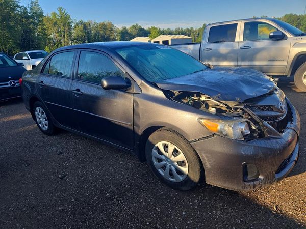 2013 TOYOTA COROLLA