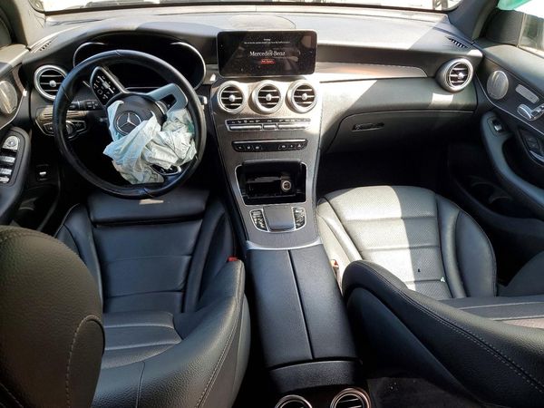 2021 MERCEDES-BENZ GLC