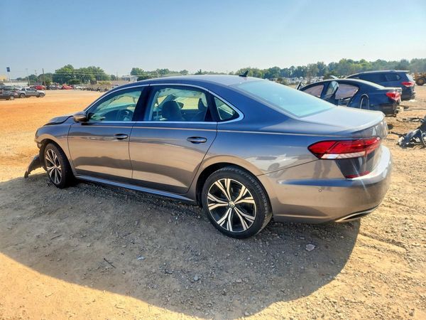 2020 VOLKSWAGEN PASSAT