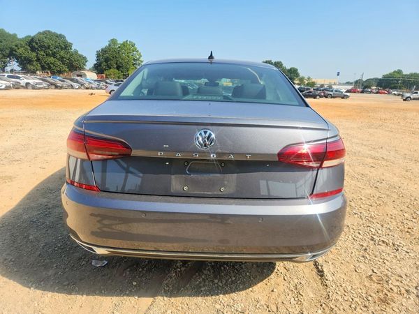 2020 VOLKSWAGEN PASSAT