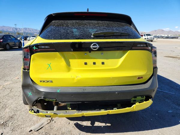 2025 NISSAN KICKS SR
