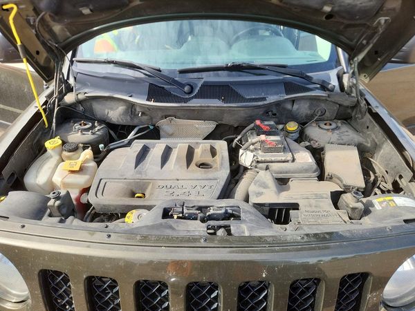 2016 JEEP PARTROIT Sport