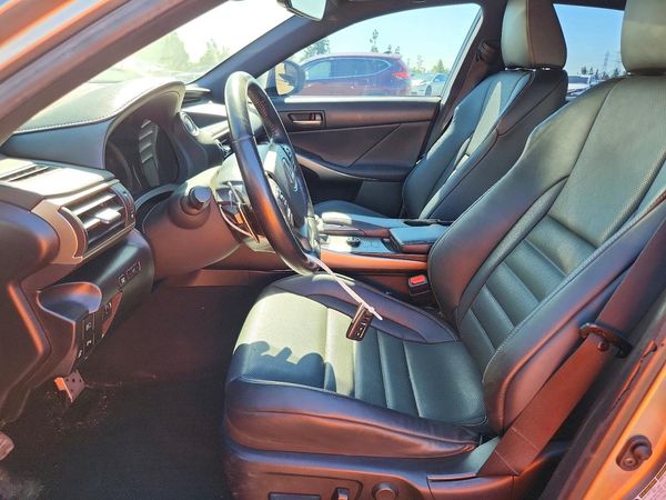 2019 LEXUS IS 300