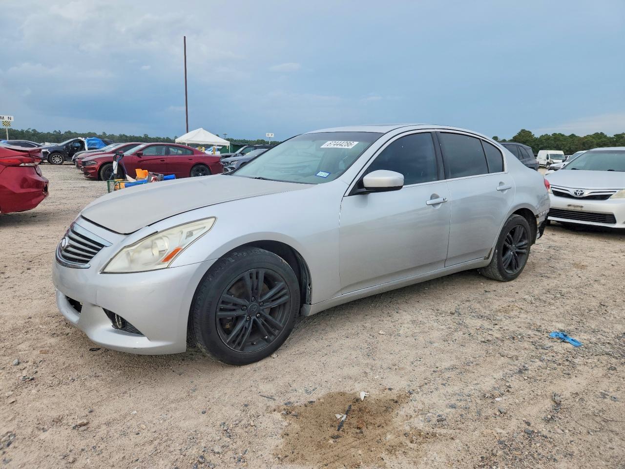 2013 INFINITI G37