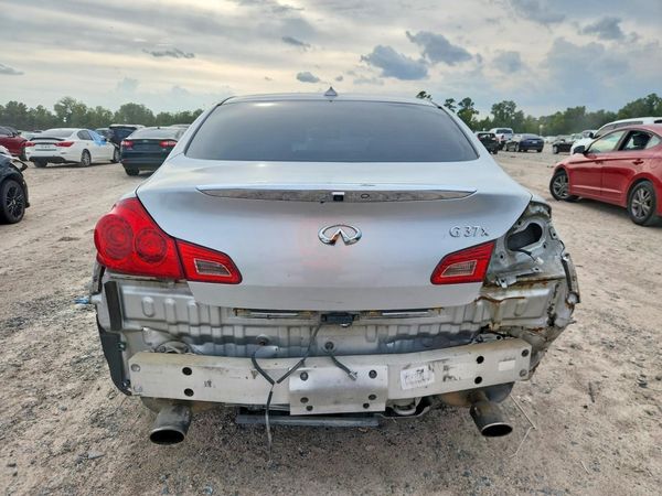 2013 INFINITI G37