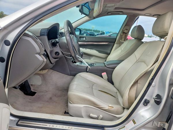 2013 INFINITI G37