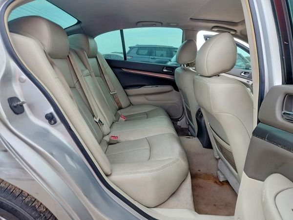 2013 INFINITI G37