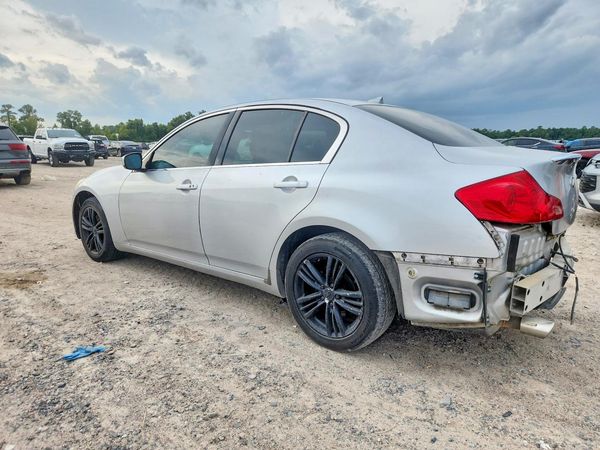 2013 INFINITI G37