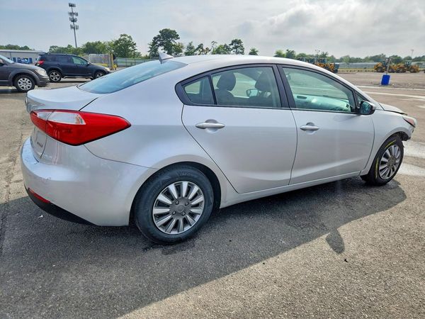 2017 KIA FORTE