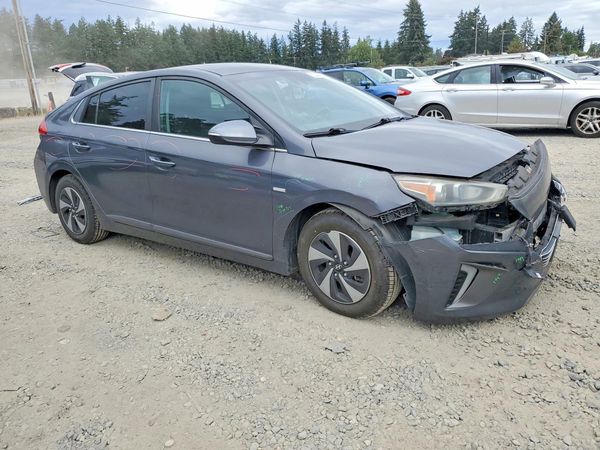 2019 HYUNDAI IONIQ SEL (HEV)