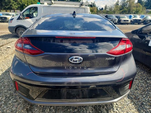 2019 HYUNDAI IONIQ SEL (HEV)