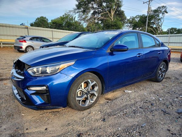 2021 KIA FORTE FE, LXS — DENT
