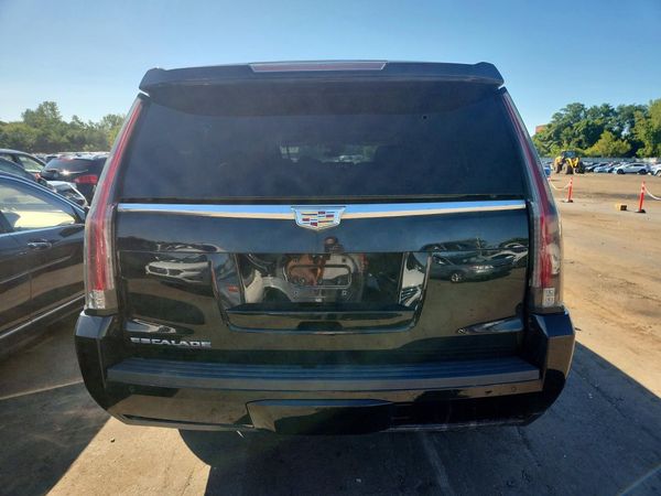 2020 CADILLAC ESCALADE ESV Luxury — DIRR