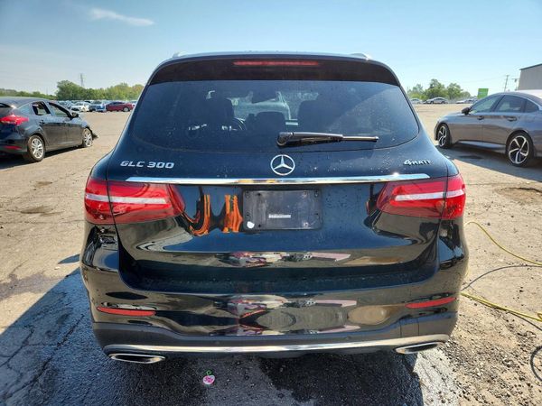 2019 MERCEDES-BENZ GLC