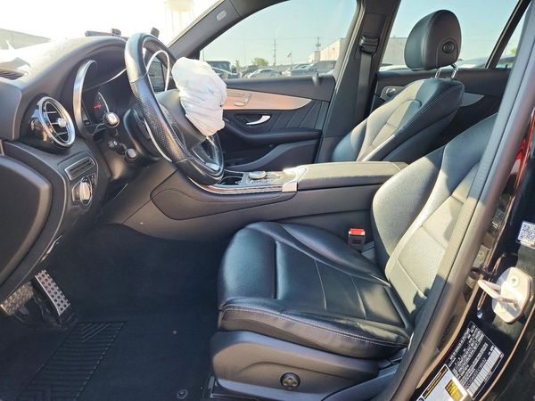 2019 MERCEDES-BENZ GLC