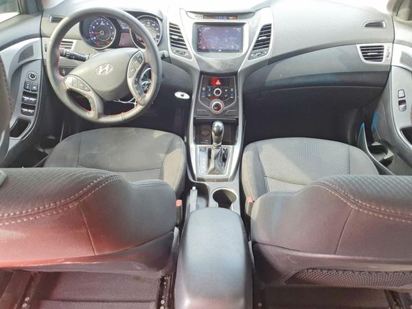 2015 HYUNDAI ELANTRA GLS(Middle)