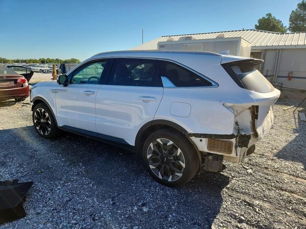 2025 KIA SORENTO