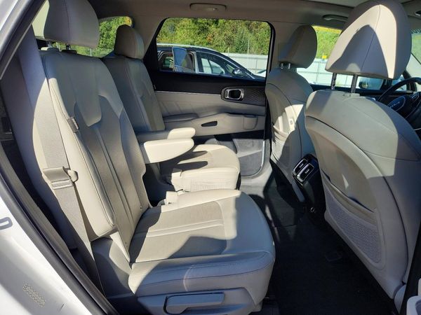 2025 KIA SORENTO