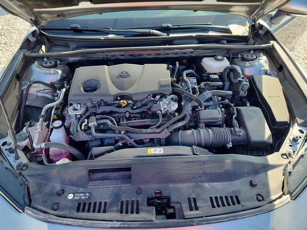 2025 TOYOTA CAMRY — Engine bay