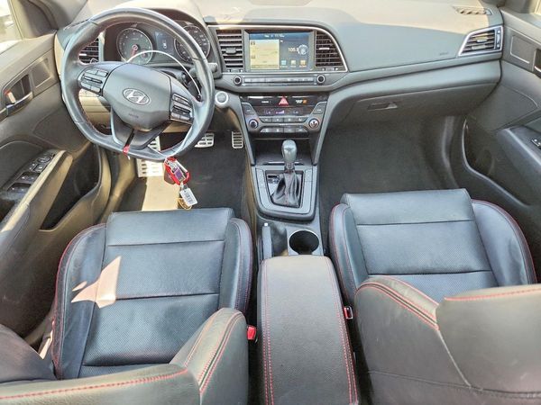 2017 HYUNDAI ELANTRA