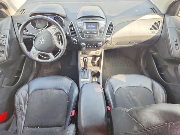 2015 HYUNDAI TUCSON GLS (Middle)