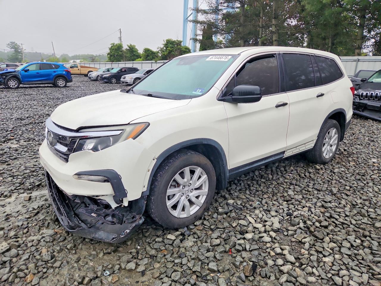 2019 HONDA PILOT LX — Front 3/4