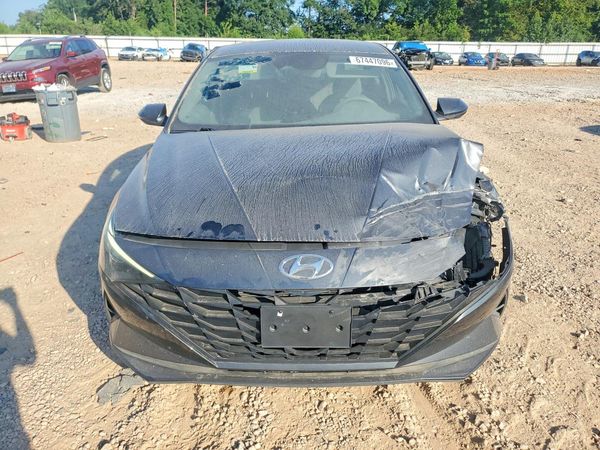 2022 HYUNDAI ELANTRA