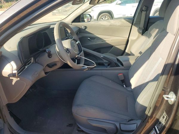 2022 HYUNDAI ELANTRA