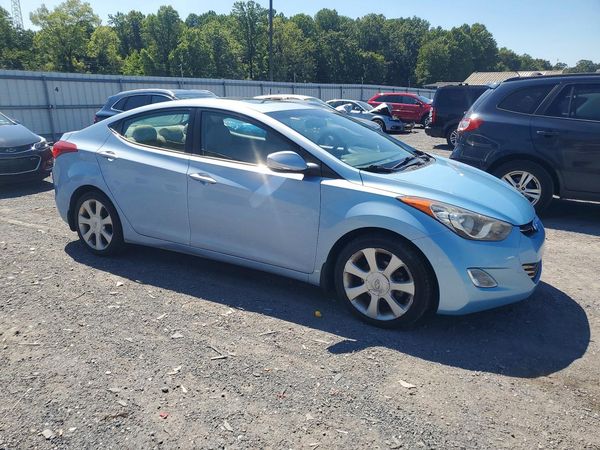 2013 HYUNDAI ELANTRA