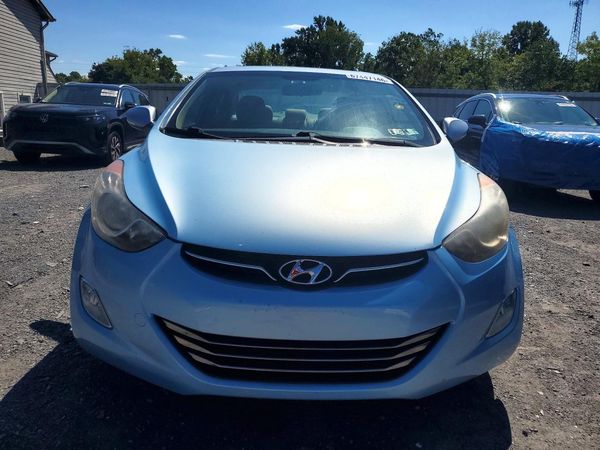 2013 HYUNDAI ELANTRA