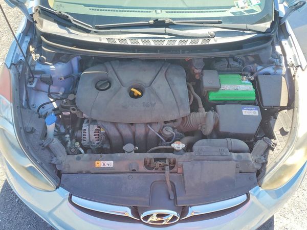 2013 HYUNDAI ELANTRA