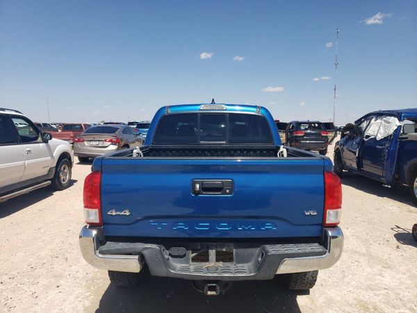 2016 TOYOTA TACOMA