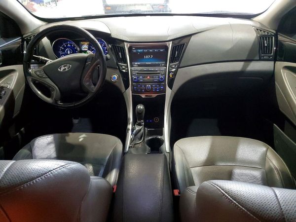 2014 HYUNDAI SONATA
