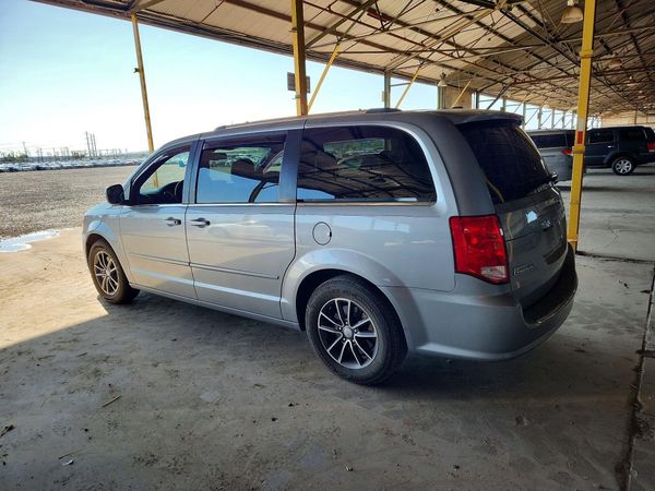 2017 DODGE GRAND CARAVAN SXT